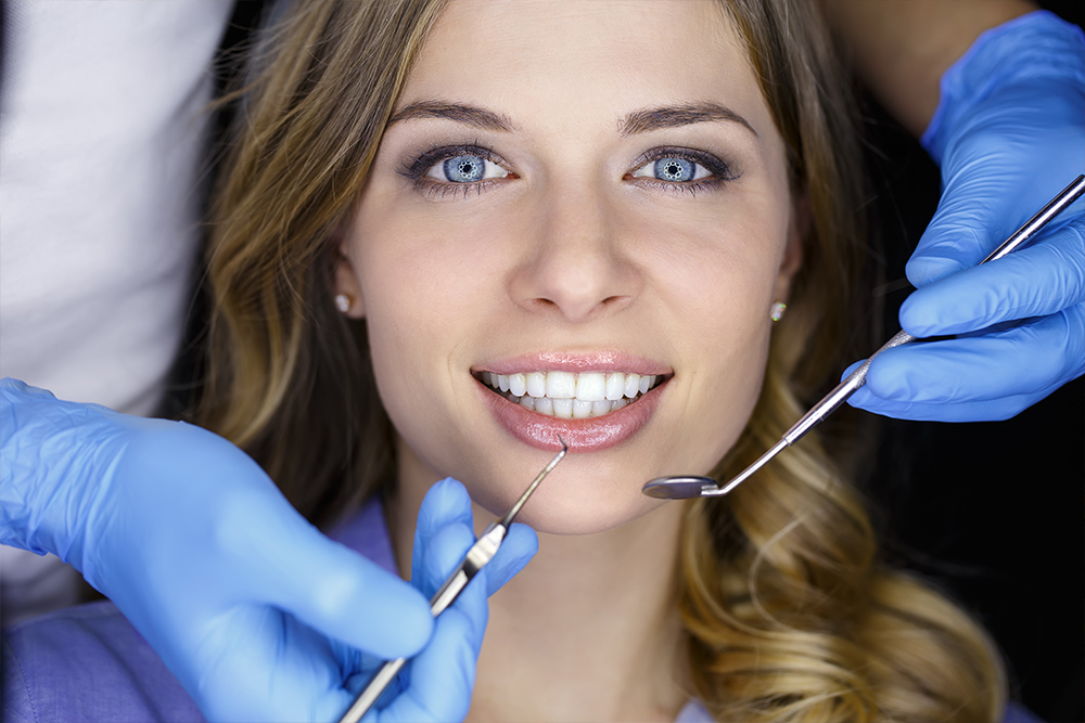 Teeth whitening dangers: why you should only Trust a Dentist